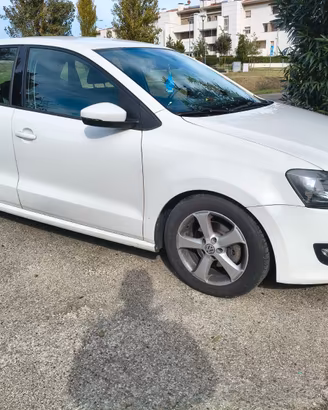 VW POLO 5 COMMERCIANTI O RICAMBI