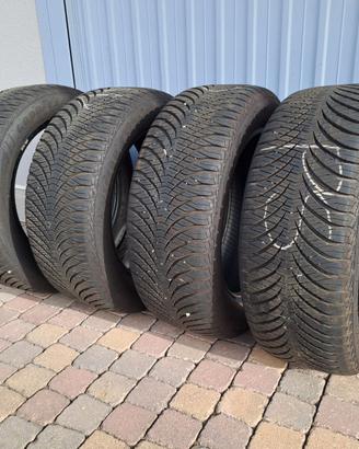 n. 4 pneumatici Goodyear all season 205 55 R16