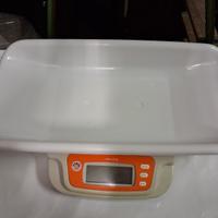 MEBBY bilancia digitale pesa neonati modello 91502