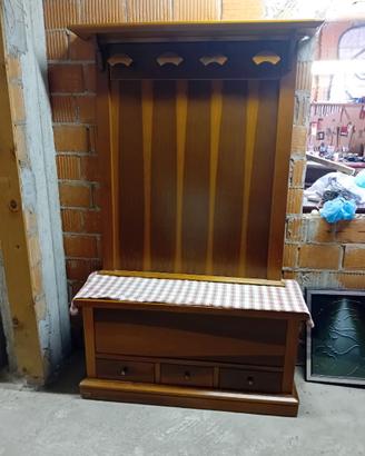 Cassapanca con atacapanni