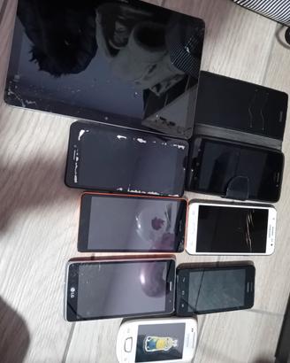 vecchi cellulari e tablet 