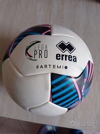 Pallone da calcio lega pro 23/24