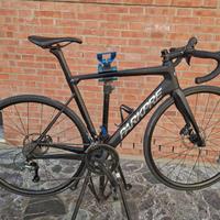Bicletta da corsa in carbonio