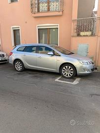 OPEL ASTRA  SW 1.4 sport tourer benzina  2011
