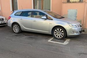 OPEL ASTRA  SW 1.4 sport tourer benzina  2011