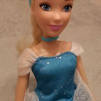 Hasbro Cenerentola tipo Barbie
