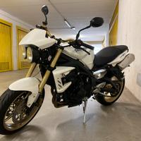 Triumph Street triple 675