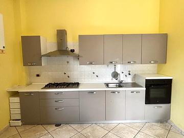 cucina lineare solo 6 mesi di vita 