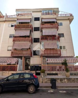 3 LOCALI A MARGHERITA DI SAVOIA