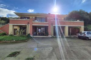 Villa immersa nel verde a pochi km da Alghero