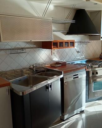 Cucina Aiko completa di elettrodomestici