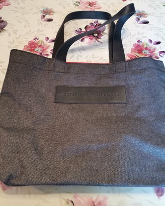 Borsa Tommy Hilfiger nuova senza cartellino grigia