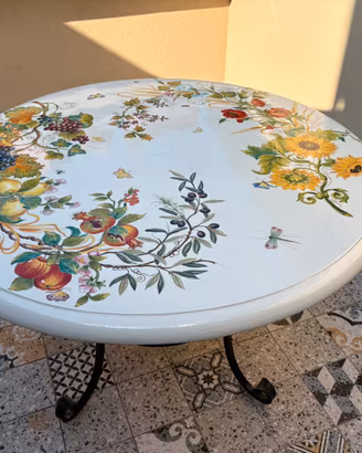 Tavolo in ceramica Deruta