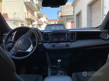 Toyota RAV 4 2.5 vvt-i hybrid Dynamic 2wd
