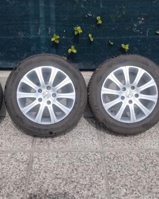 Cerchi in lega Momo 16 pollici Renault Scenic 3