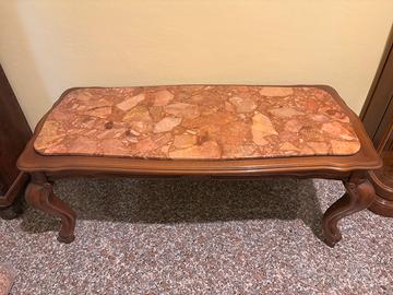 Tavolino in legno con piano in marmo