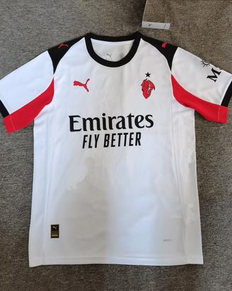 Maglia completo tuta Milan 2025 2026 e molto altro