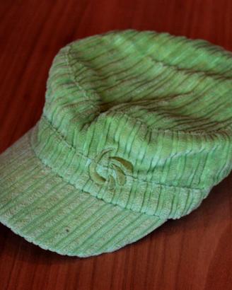 Cappello berretto verde velluto