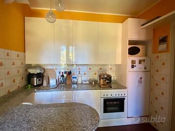 Cucina completa laccato bianco anche interno ante