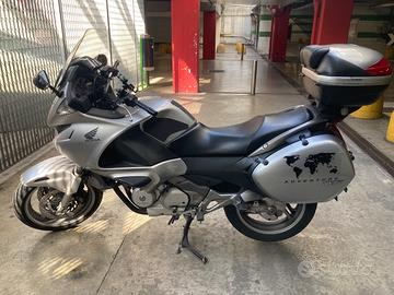 Honda Deauville 700