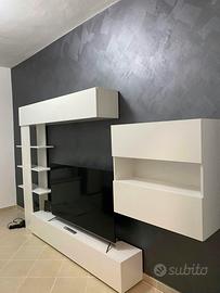 Parete soggiorno