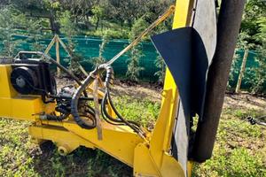 Braccio decespugliatore laterale