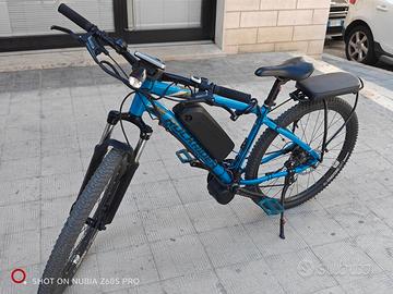 bici elettrica MTB nuova rockrider st-540