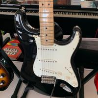 Chitarra Elettrica Fender Stratocaster ( Nuovo )