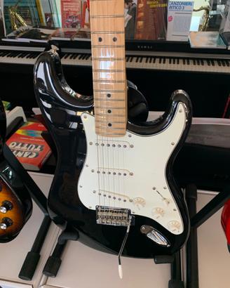 Chitarra Elettrica Fender Stratocaster ( Nuovo )