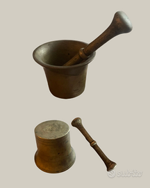 Mortaio antico in ottone con pestello originale