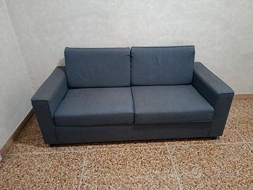 Divano in tessuto due posti