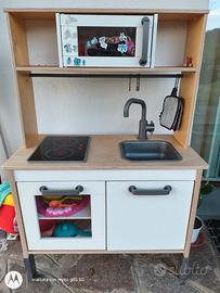 cucina Ikea bambini