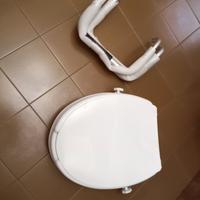 Rialzo WC per anziani