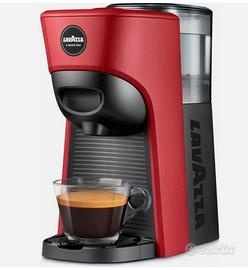 MACCHINA CAFFE LAVAZZA A MODO MIO USATA CON  30CAP