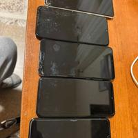 5 telefoni per pezzi di ricambio