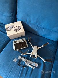 Drone DJI Mini 3 + Radiocomando RC