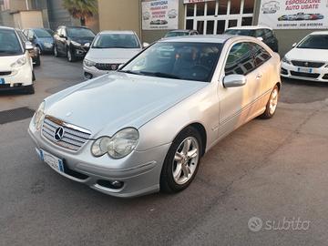 Mercedes-benz C 220 C 220 CDI cat Sportcoupé Avant