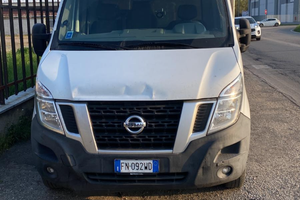 Nissan Nv400 con Sponda