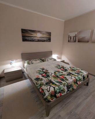 Camera da letto matrimoniale completa