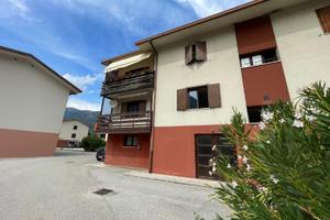 SPAZIOSO E LUMINOSO APPARTAMENTO TRICAMERE CON ...