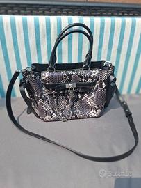 borsa a mano con tracolla Michael kors 