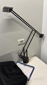 Lampada da tavolo Tizio di Artemide