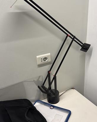 Lampada da tavolo Tizio di Artemide