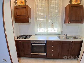 Cucina e mobile da soggiorno