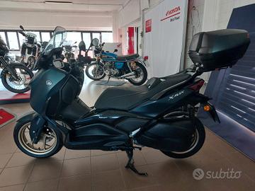 Yamaha X-Max 300