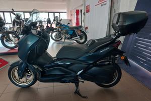 Yamaha X-Max 300