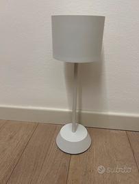 Lampada da tavolo senza filo