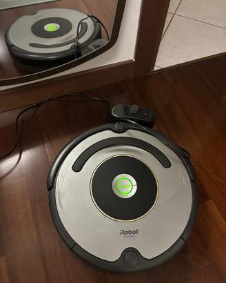 ROBOT ROOMBA