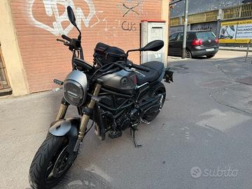 Benelli Leoncino 800