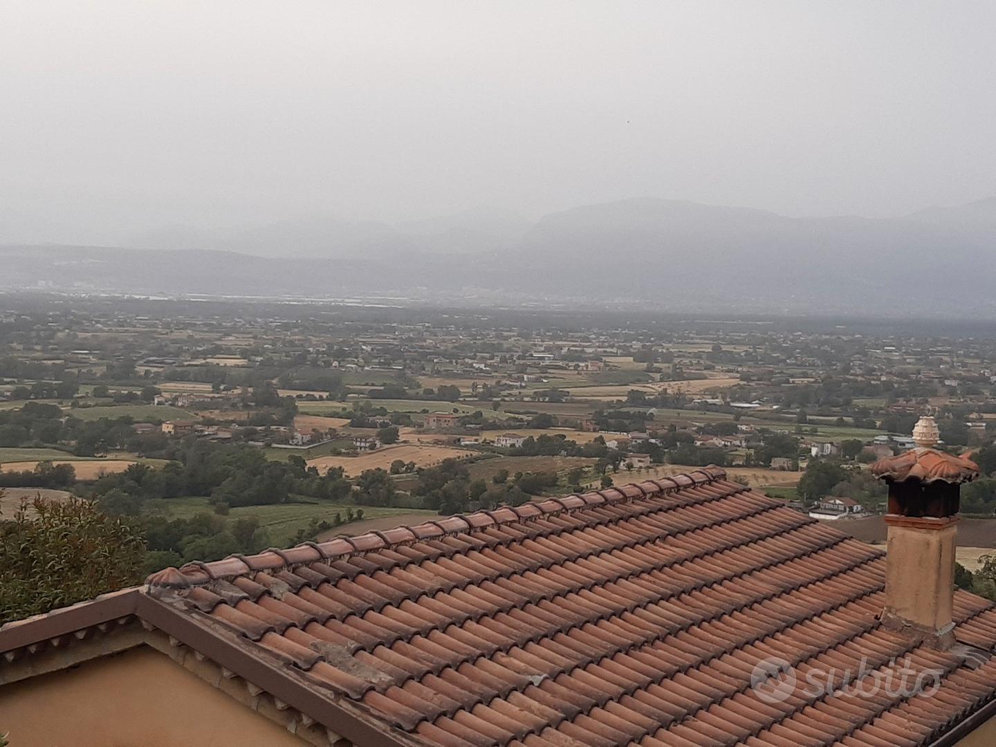 Terreno di 4.200 mq con rudere e vista panoramica - Vista 4